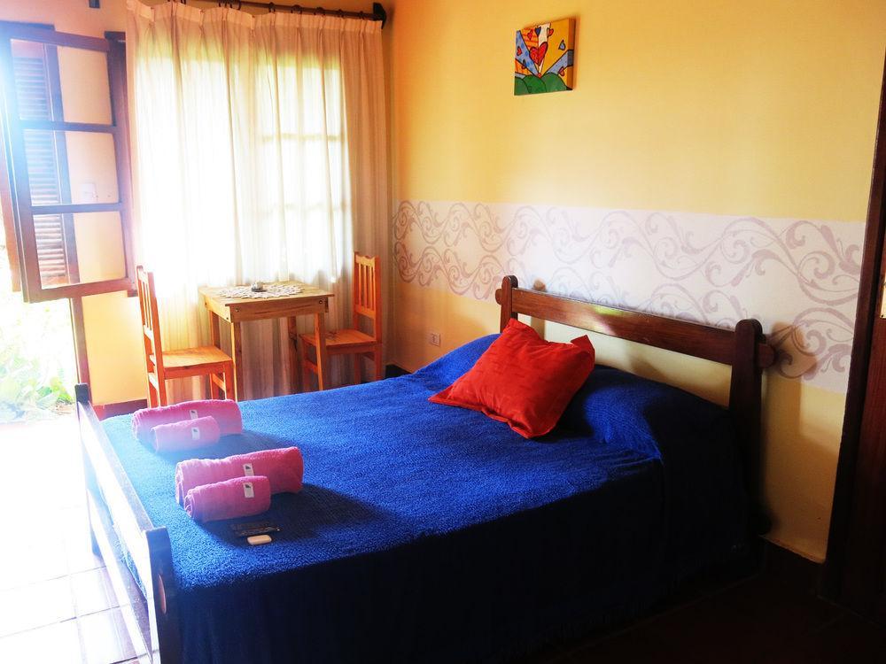 Hostel Y Posada Colibri Puerto Iguazu Ngoại thất bức ảnh