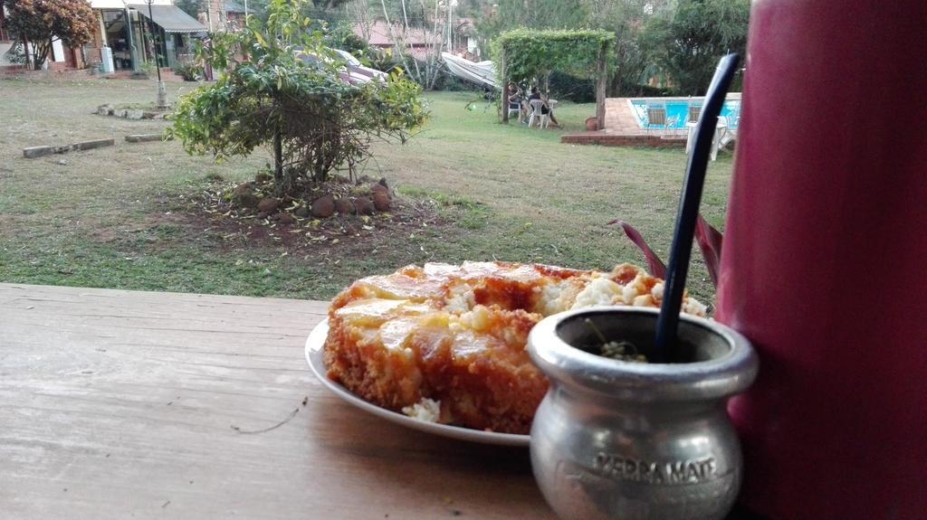 Hostel Y Posada Colibri Puerto Iguazu Ngoại thất bức ảnh